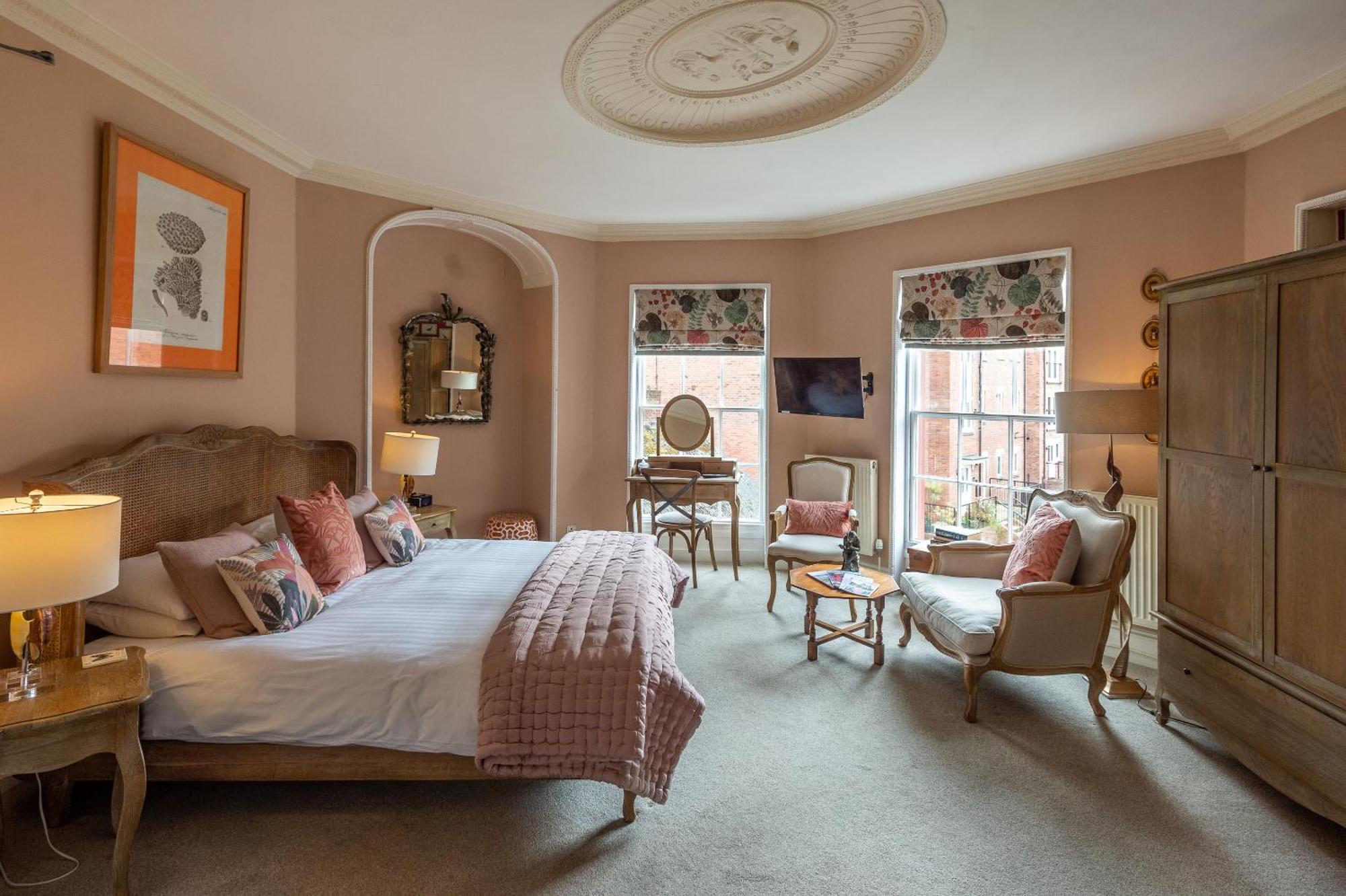 Bed and Breakfast Darwin'S Townhouse Шрусбері Номер фото A bedroom at The Swan
